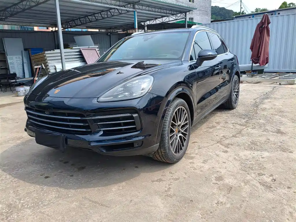 Porsche Cayenne 2020 — фото 1