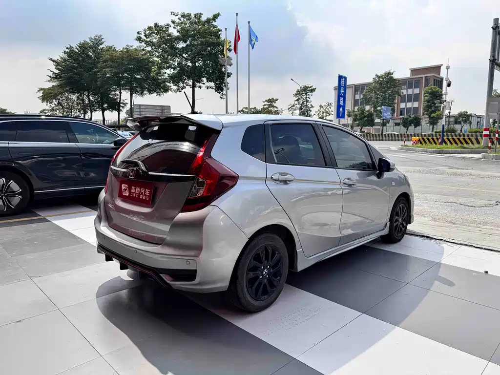 Honda Fit 2019 — фото 8