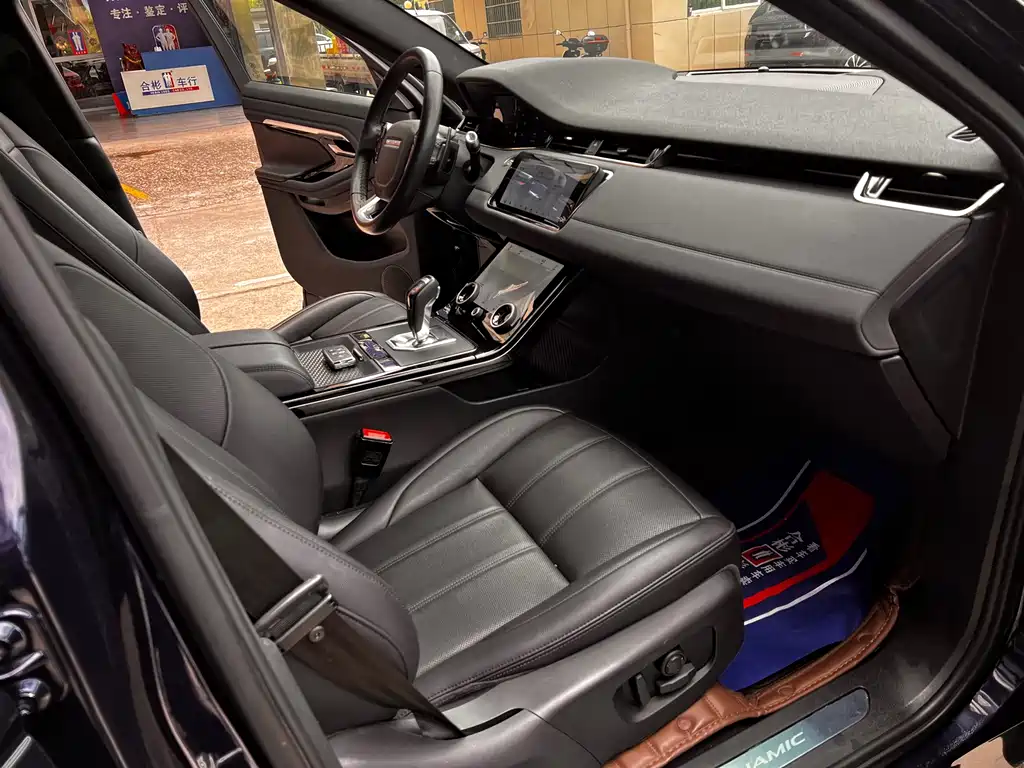 Land Rover Evoque 2020 — фото 8