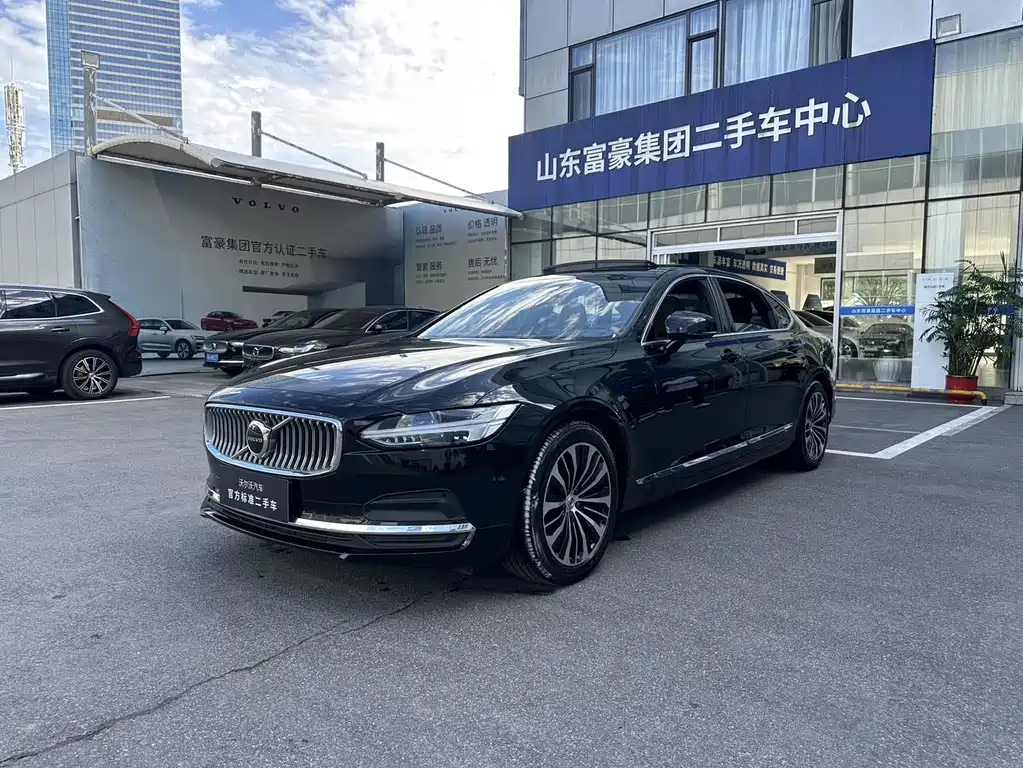 Volvo S90 2024 — фото 1