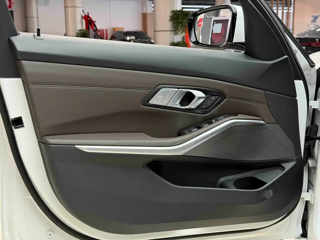 BMW 3 Series 2022