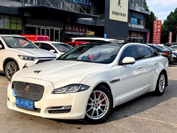 Jaguar XJ 2017