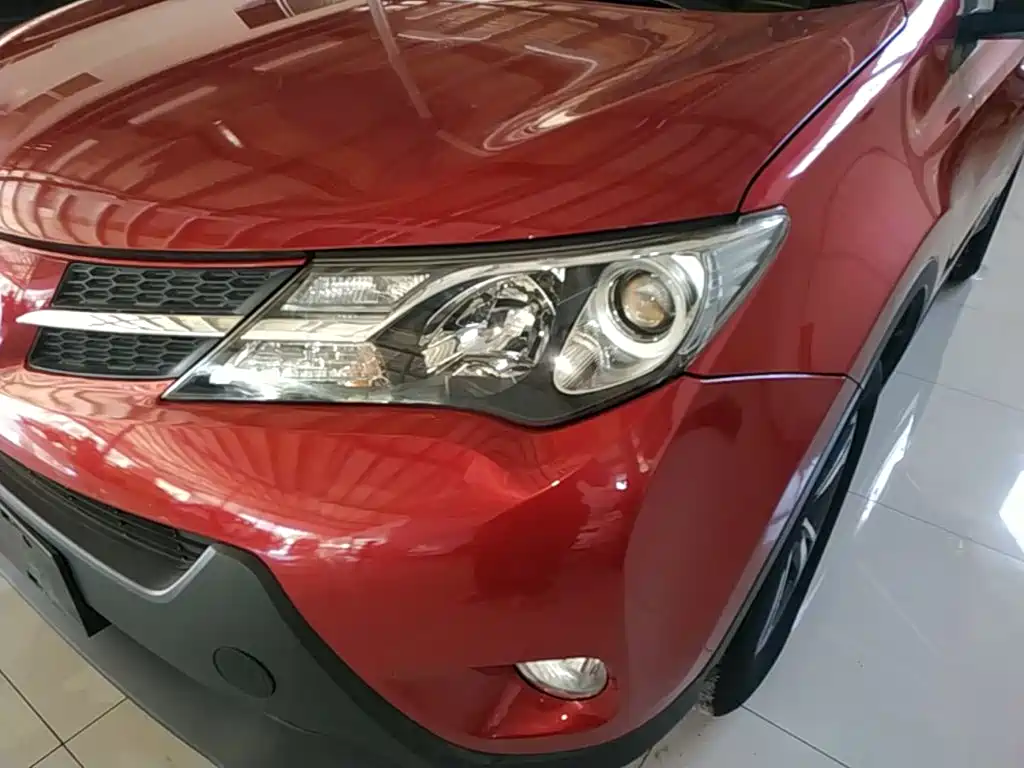 Toyota RAV4 2016 — фото 24