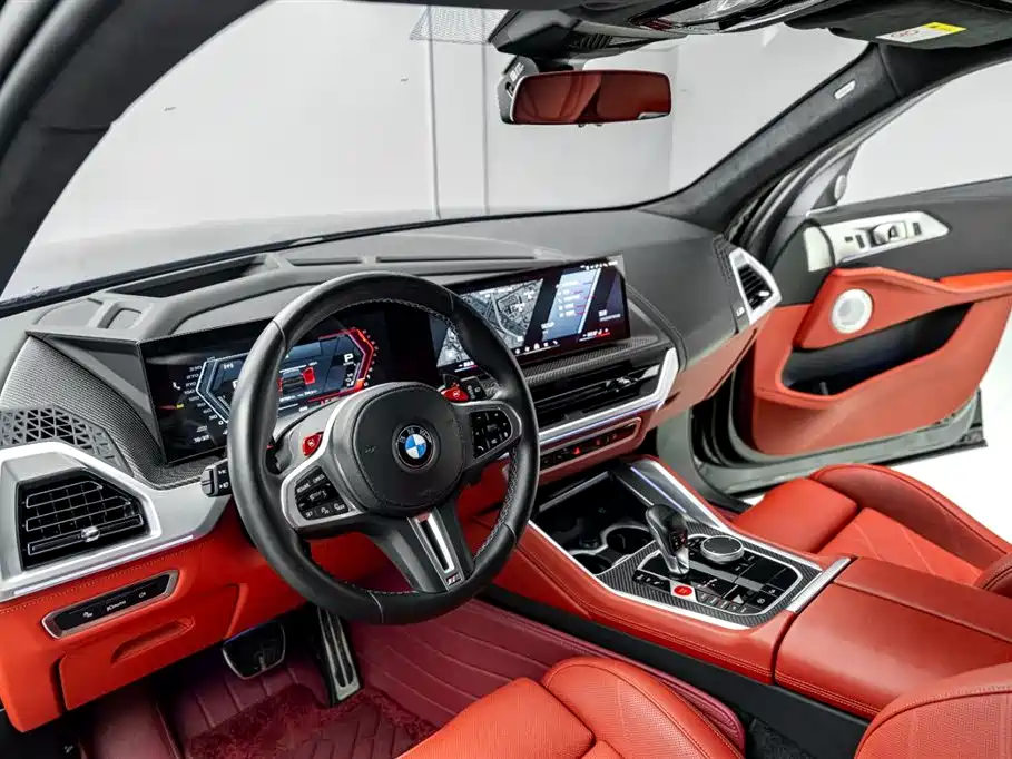 BMW XM 2024 — фото 19