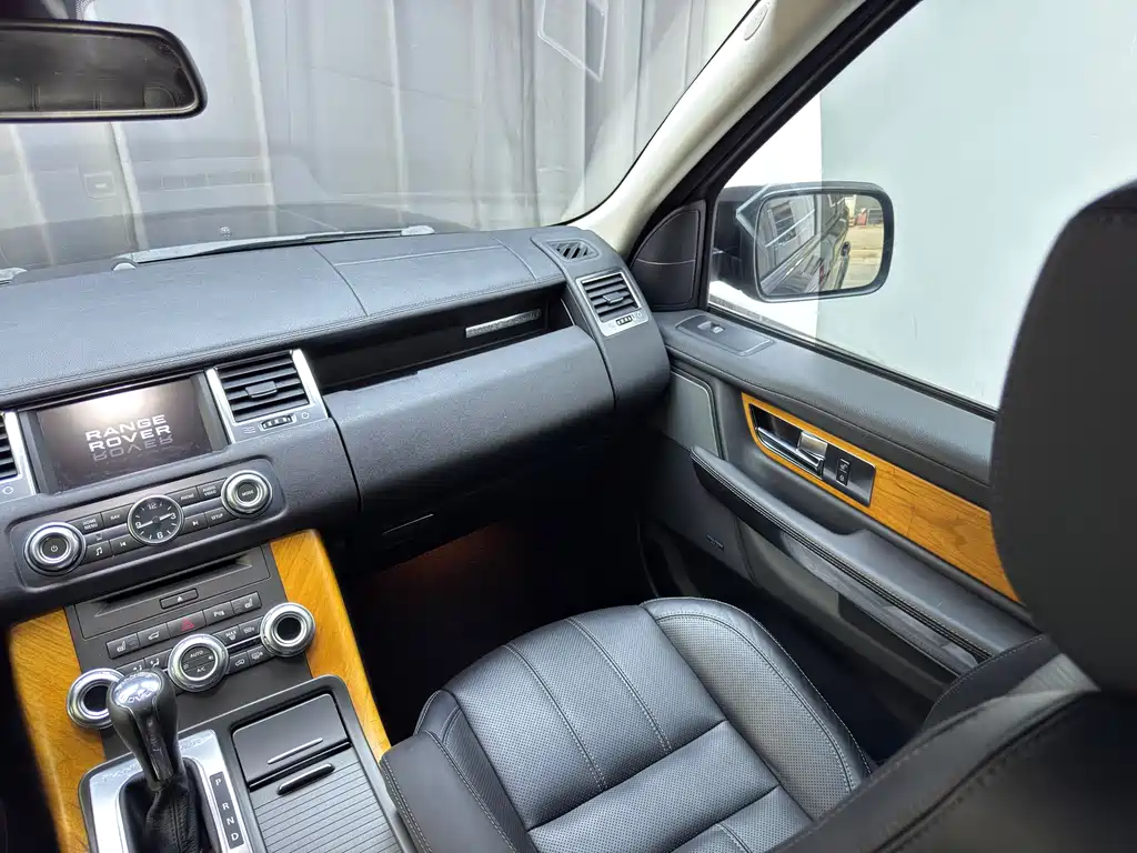 Land Rover Sport 2013 — фото 10