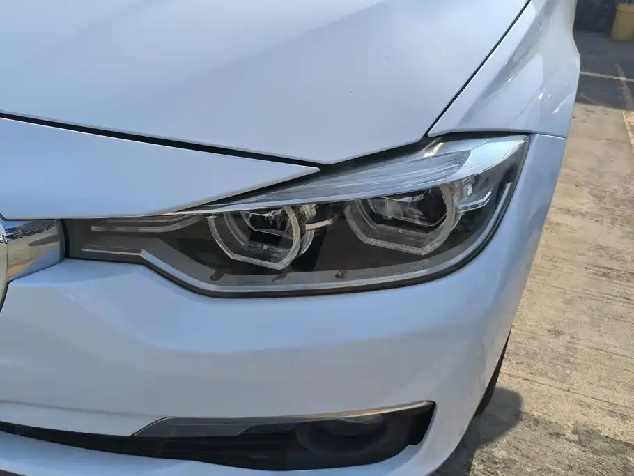 BMW 3 Series 2016