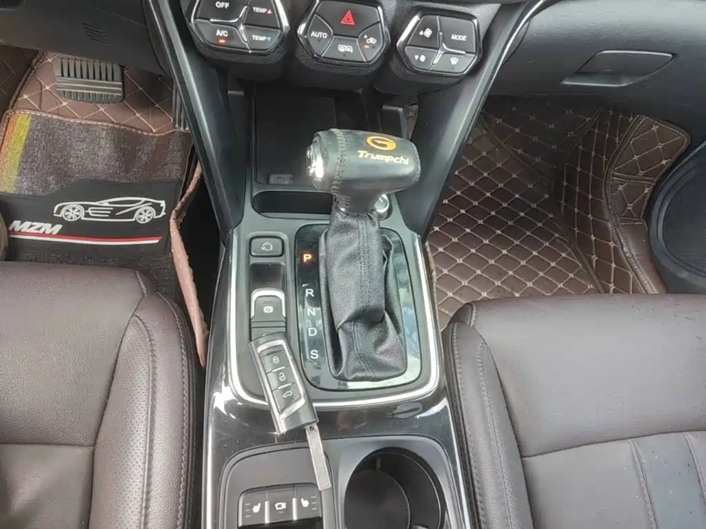 GAC Motor Trumpchi GS4 2018 — фото 14