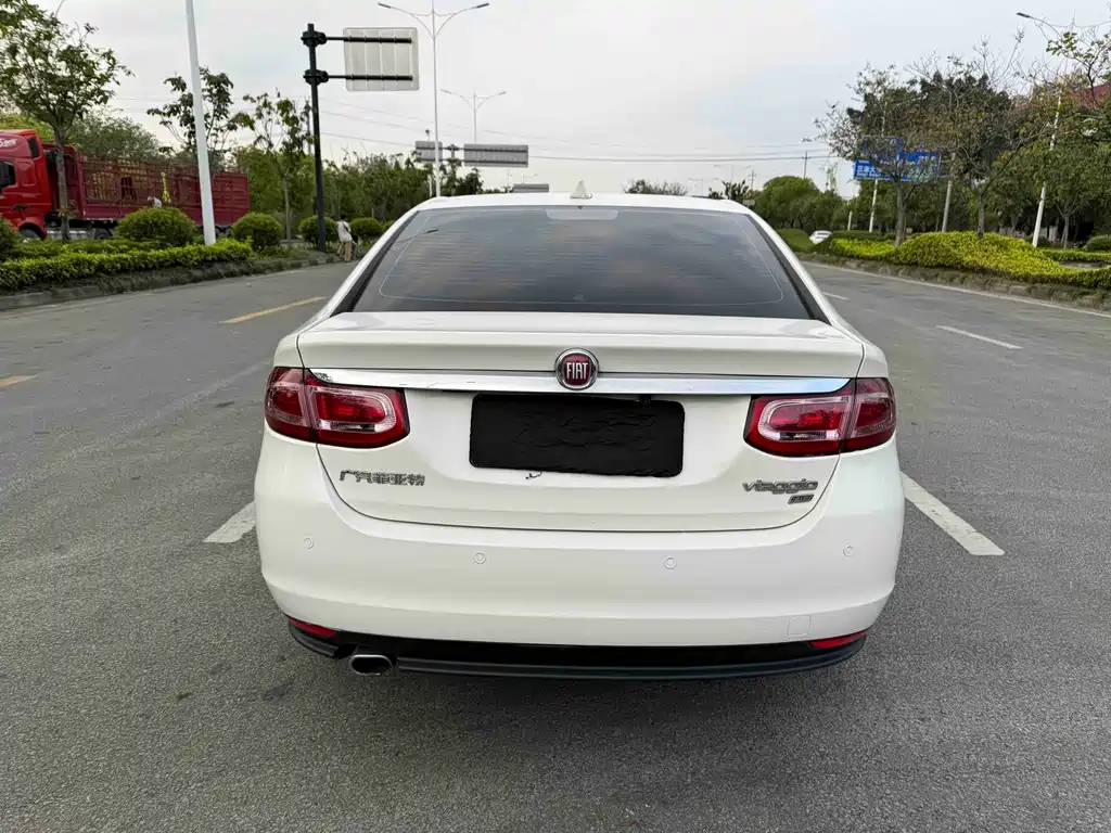 Fiat Viaggio 2016 — фото 5