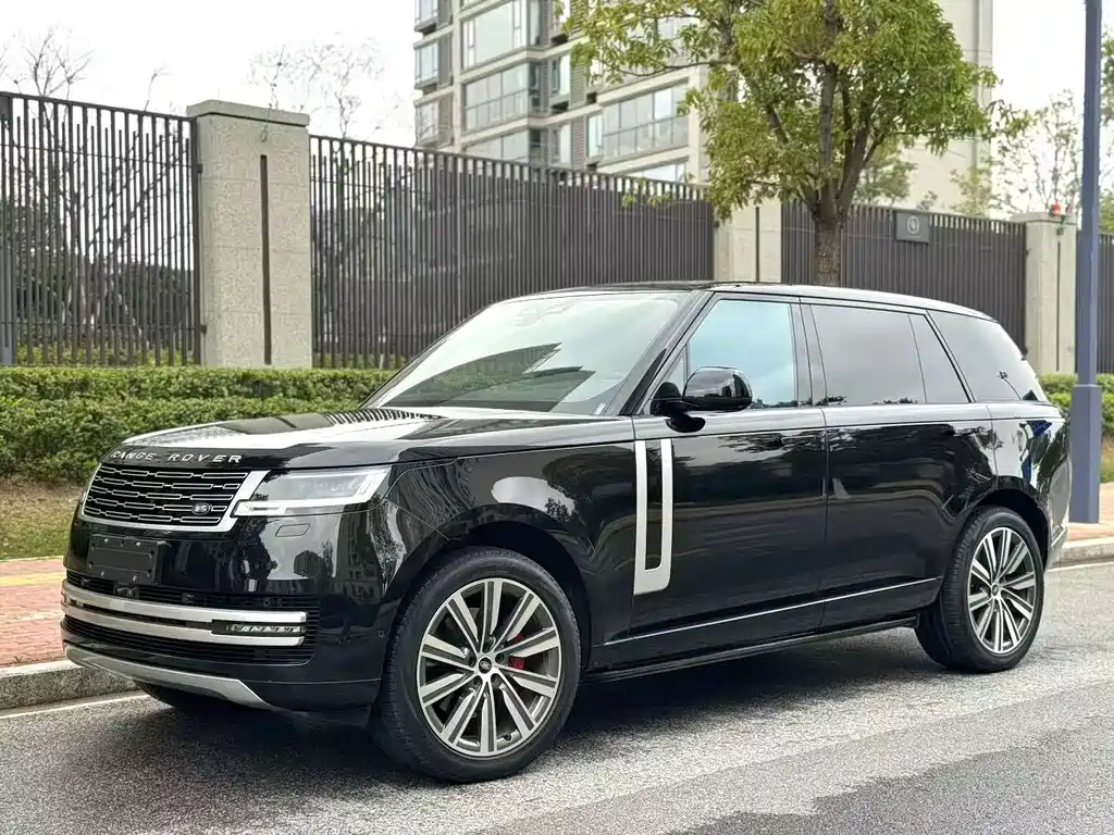 Land Rover Range Rover 2022 — фото 1