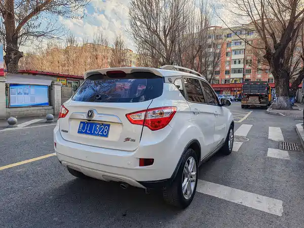 Changan CS35 2016