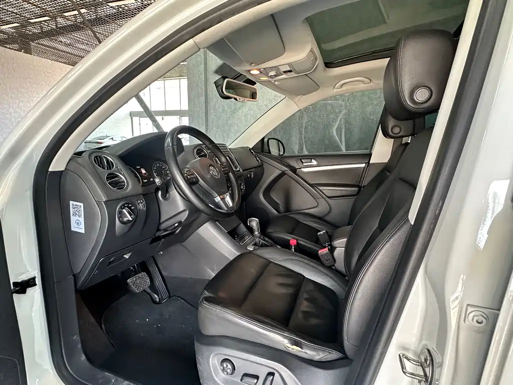 Volkswagen Tiguan 2015 — фото 11