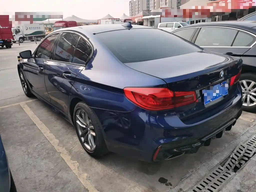 BMW 5 Series 2020 — фото 12
