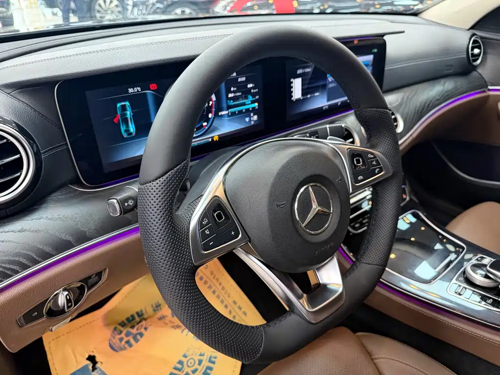 Mercedes-Benz E-Class 2016 — фото 11