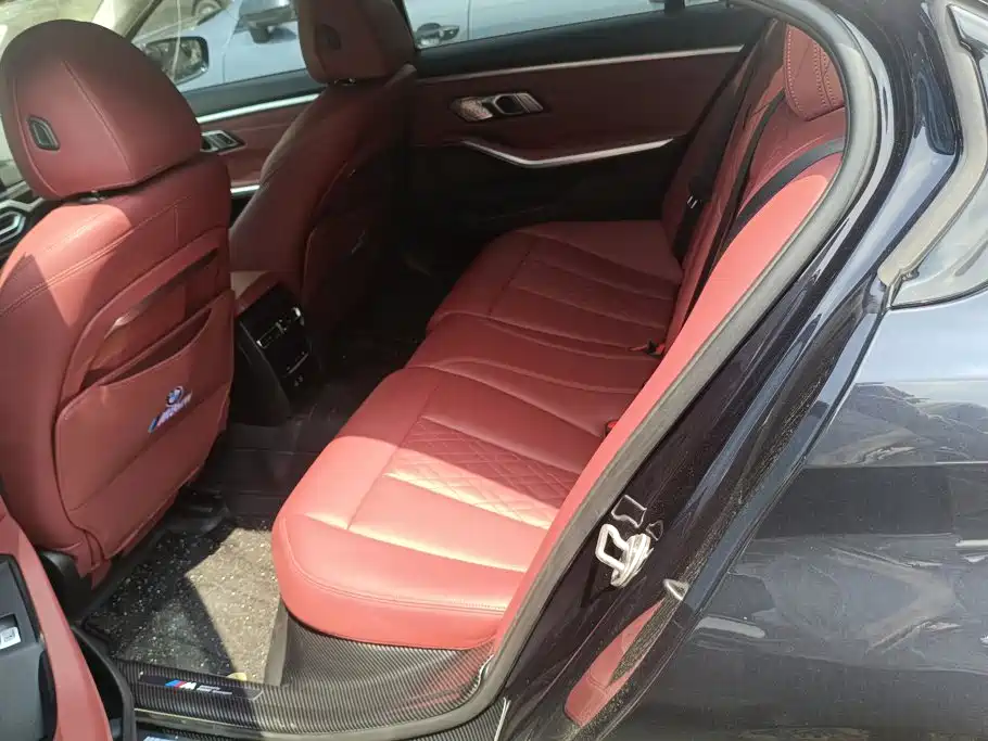 BMW 3 Series 2023 — фото 11
