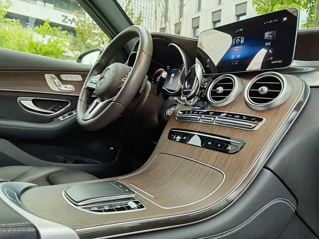 Mercedes-Benz GLC 2020 — фото 14