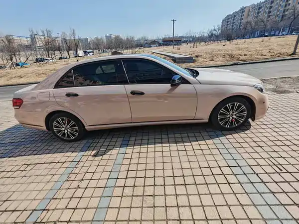 Mercedes-Benz E-Class 2012