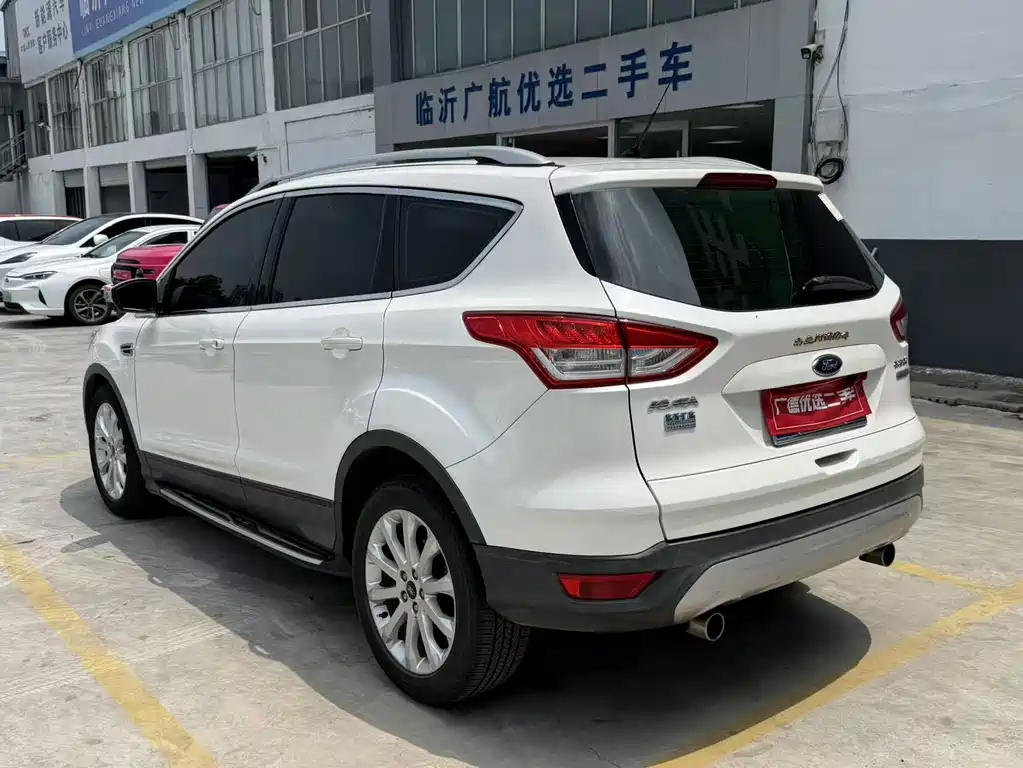 Ford Kuga 2016 — фото 14
