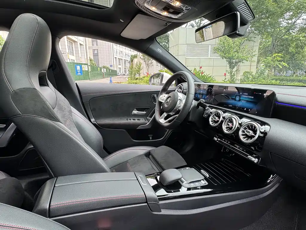 Mercedes-Benz CLA 2020 — фото 26