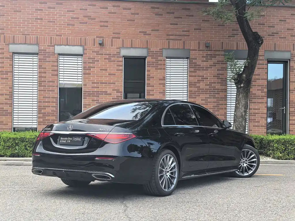 Mercedes-Benz S-Class 2025