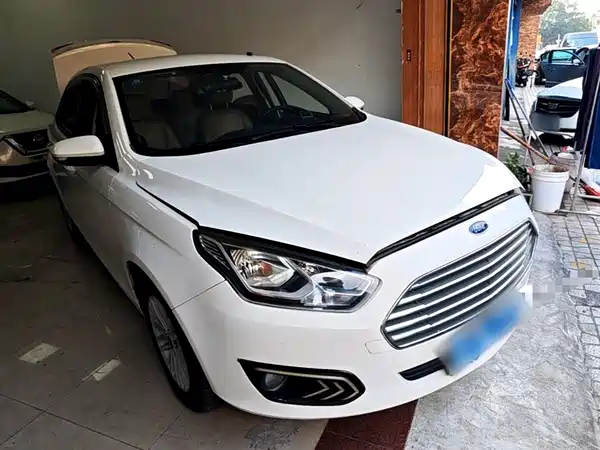 Ford Escort 2017