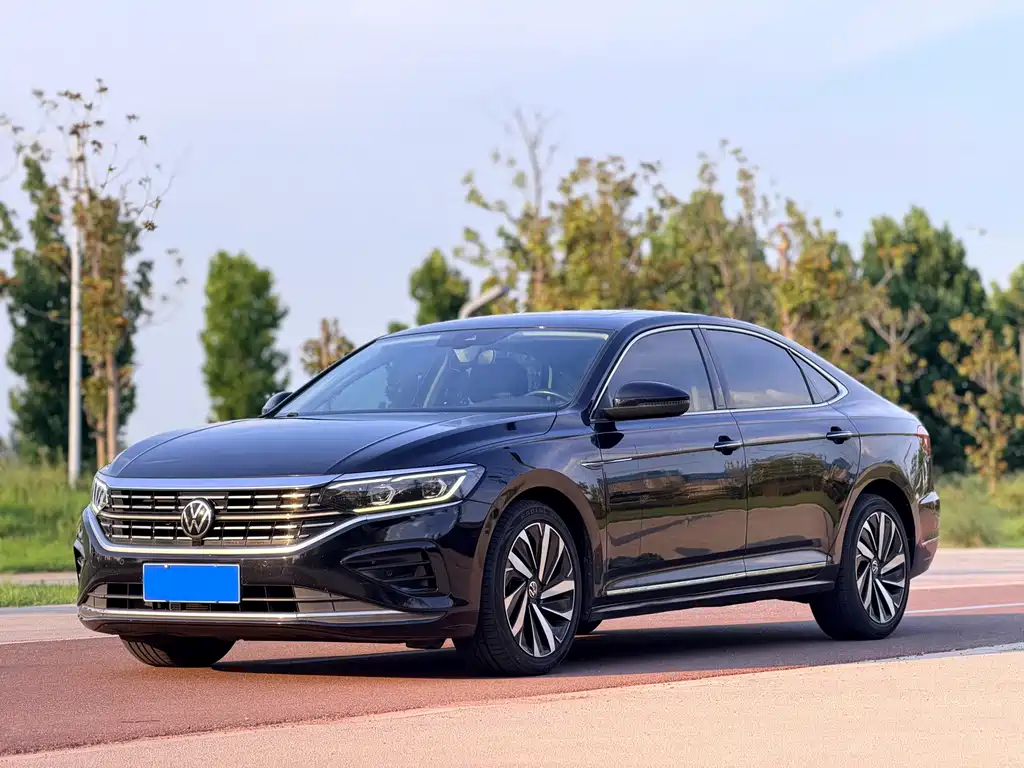 Volkswagen Passat 2022