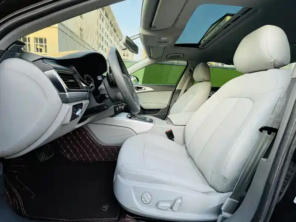 Audi A6L 2012