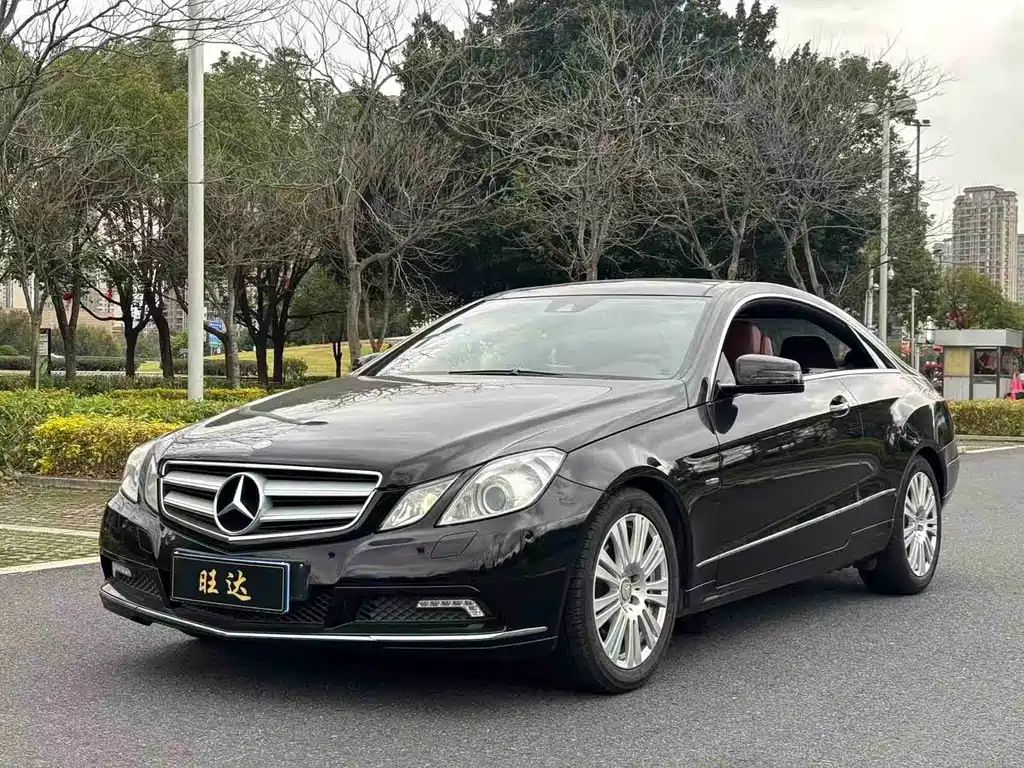 Mercedes-Benz E-Class 2011