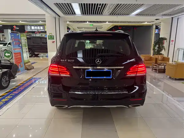 Mercedes-Benz GLE 2016