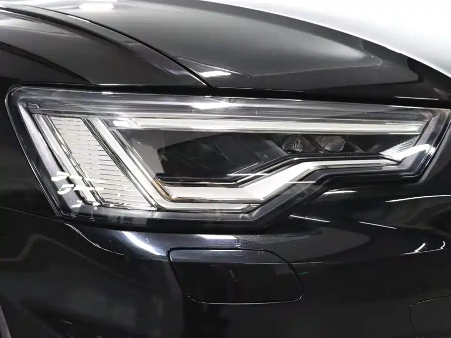 Audi A6L 2022 — фото 14