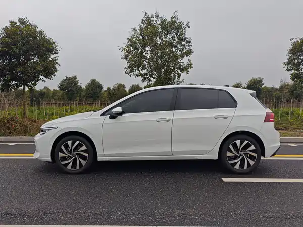 Volkswagen Golf 2026