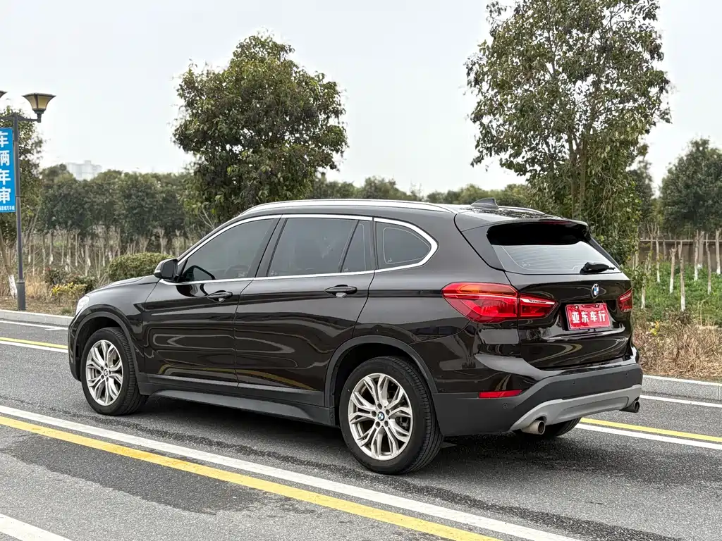 BMW X1 2018 — фото 4