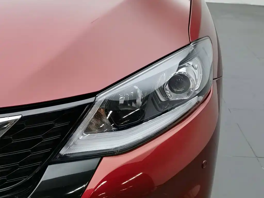 Nissan Tiida 2021
