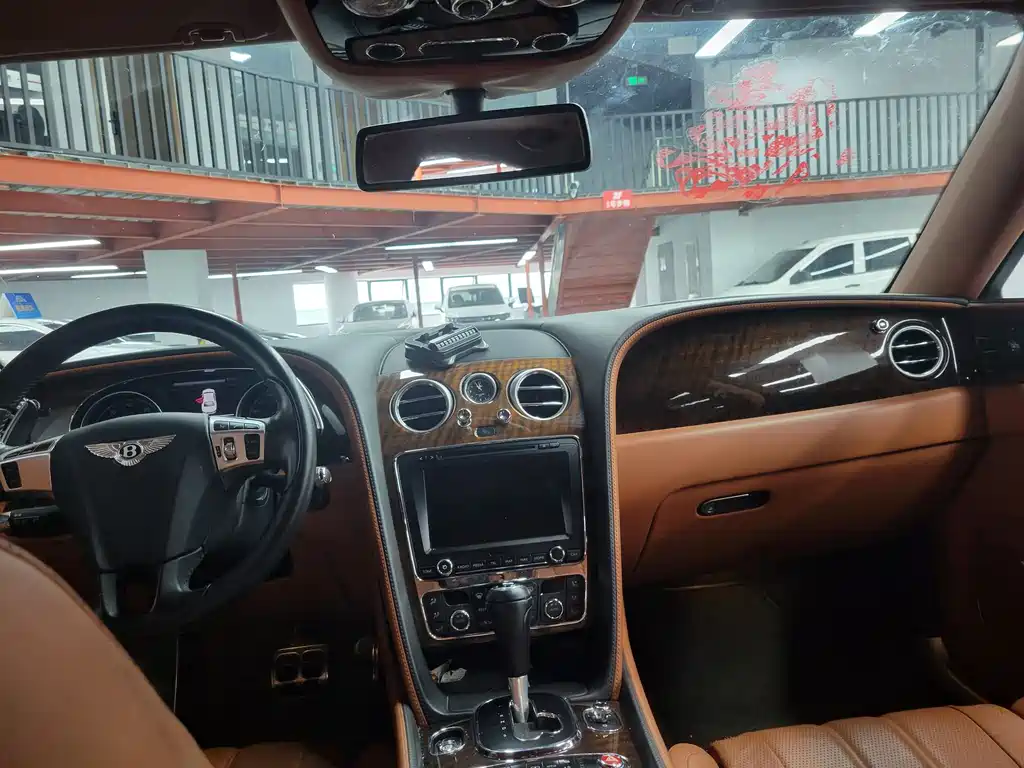 Bentley Flying Spur 2017