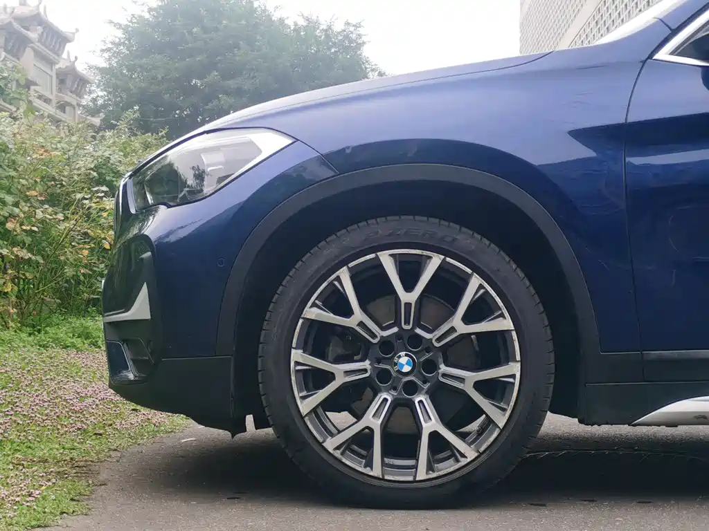 BMW X1 2019 — фото 9