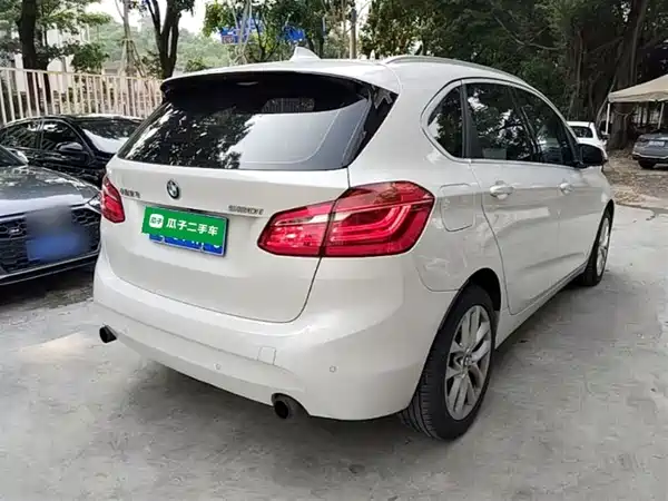 BMW 2 Series Station Wagon 2016
