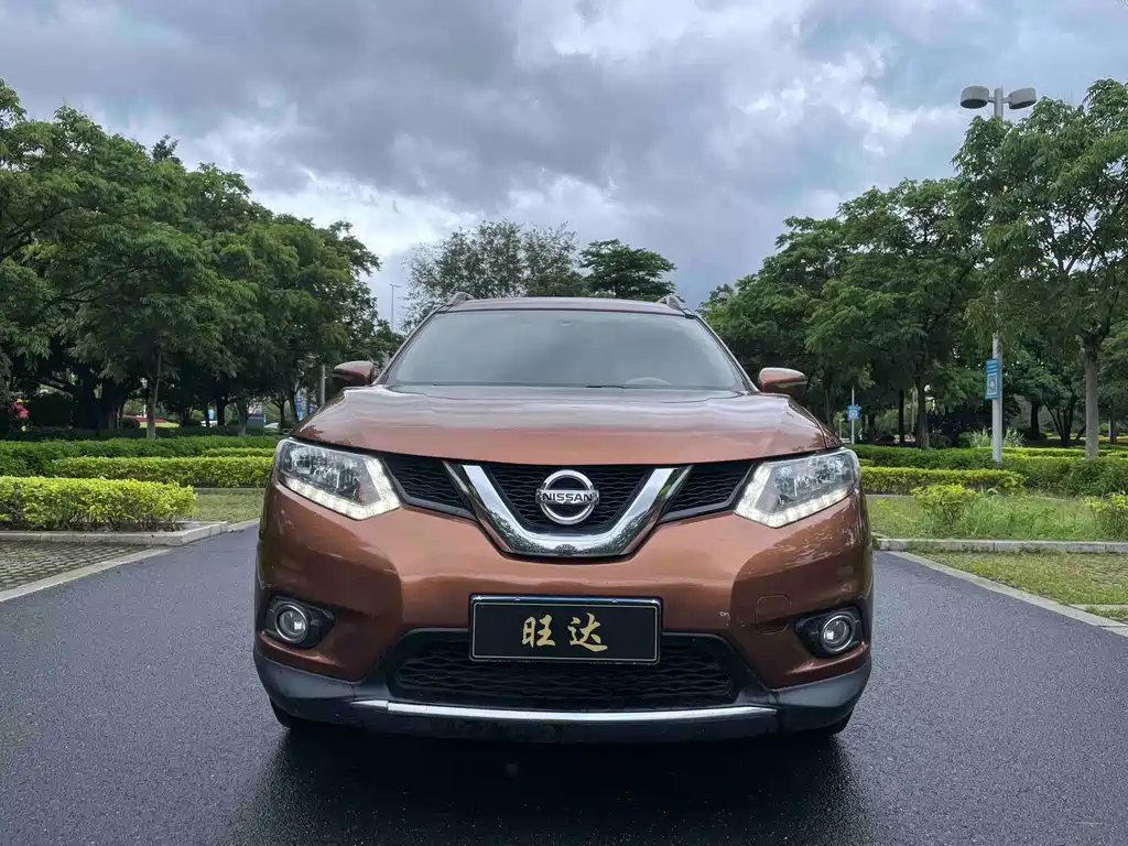 Nissan X-Trail 2015