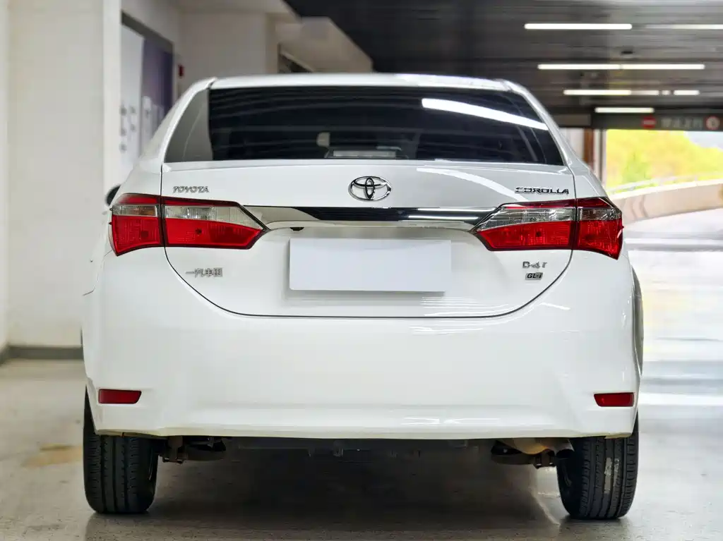Toyota Corolla 2018 — фото 8