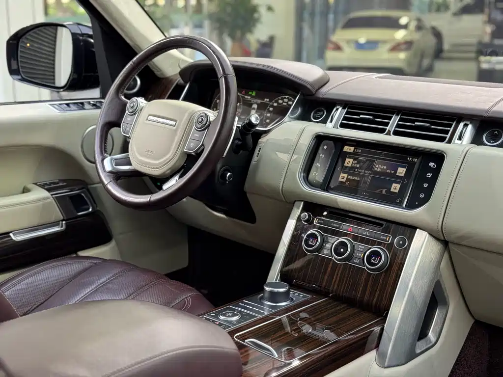 Land Rover Range Rover 2017 — фото 7