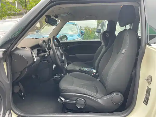 MINI Clubman 2010