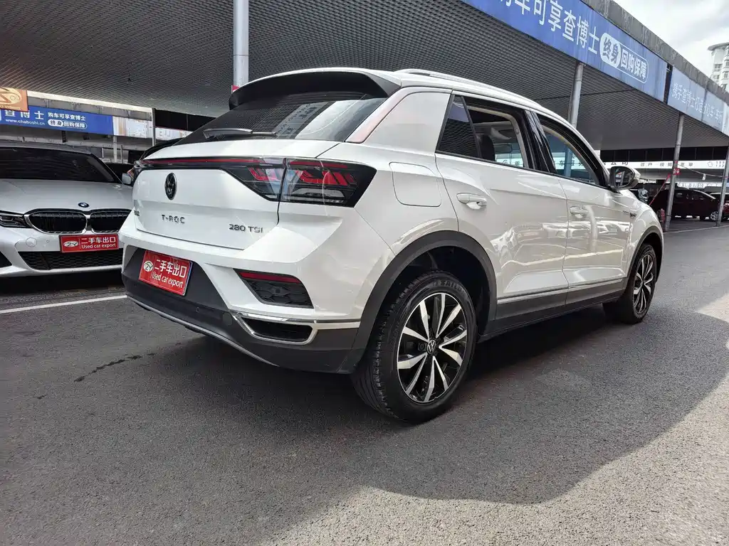 Volkswagen T-Roc 2023