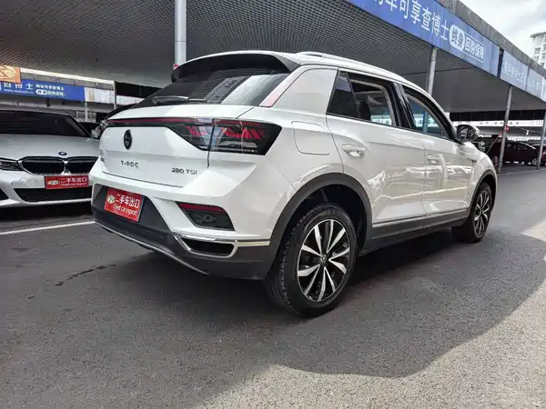 Volkswagen T-Roc 2023