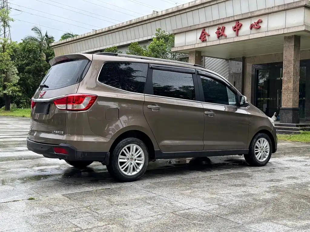 Wuling Hongguang 2016 — фото 16