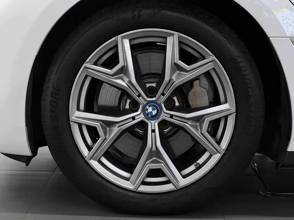 BMW i3 2023 — фото 10
