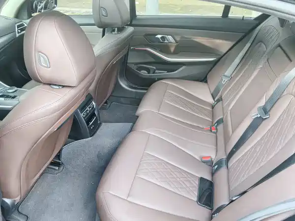 BMW 3 Series 2023