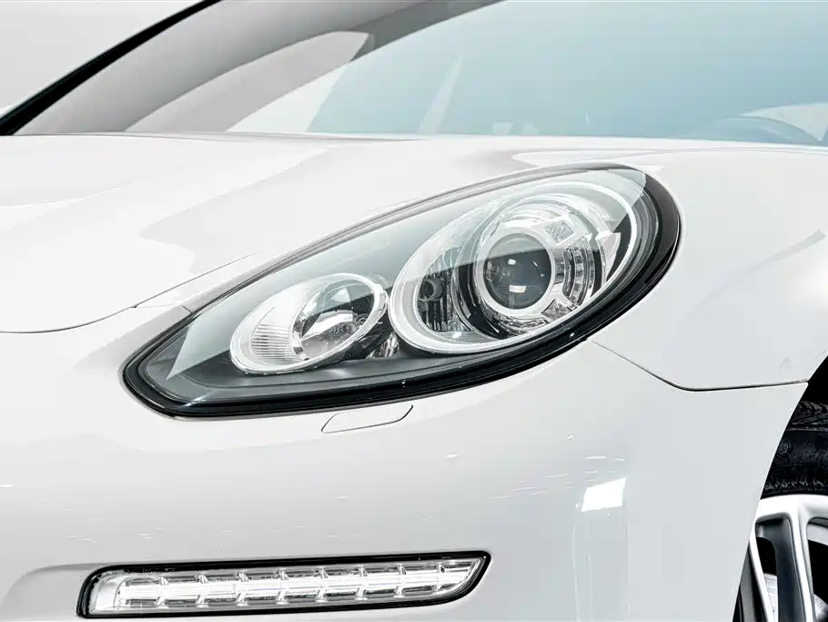 Porsche Panamera 2015 — фото 4