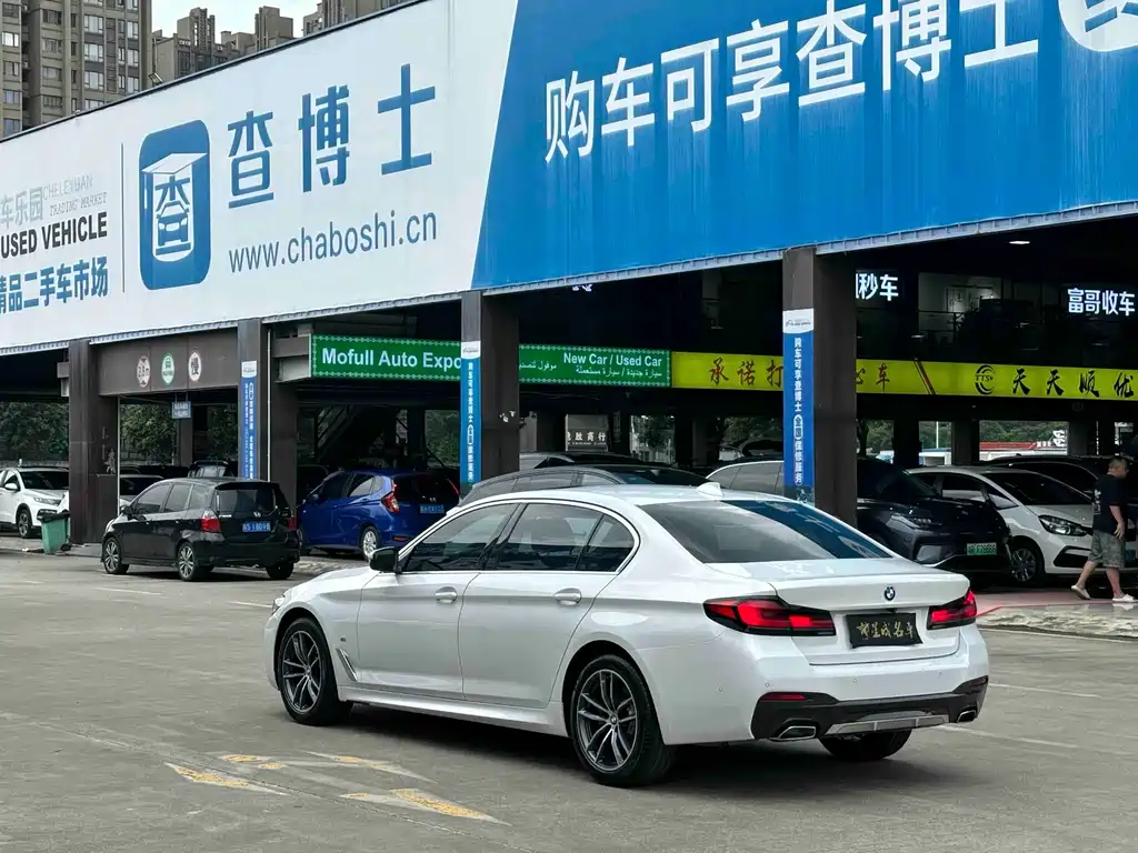 BMW 5 Series 2022 — фото 15