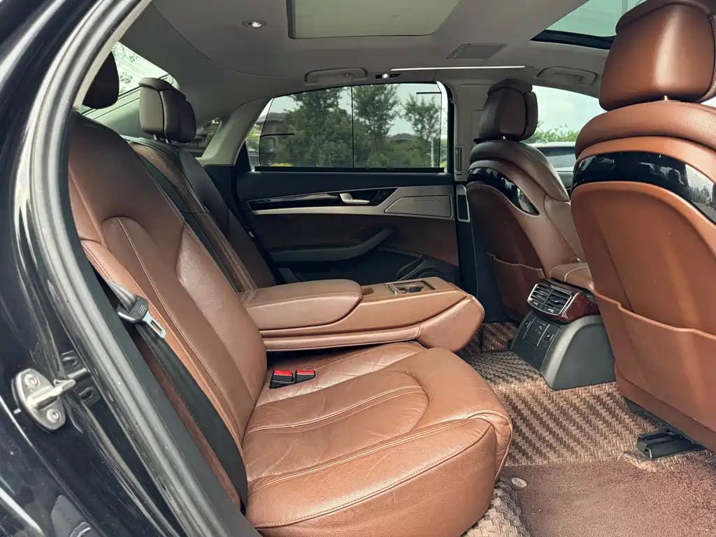 Audi A8 2014