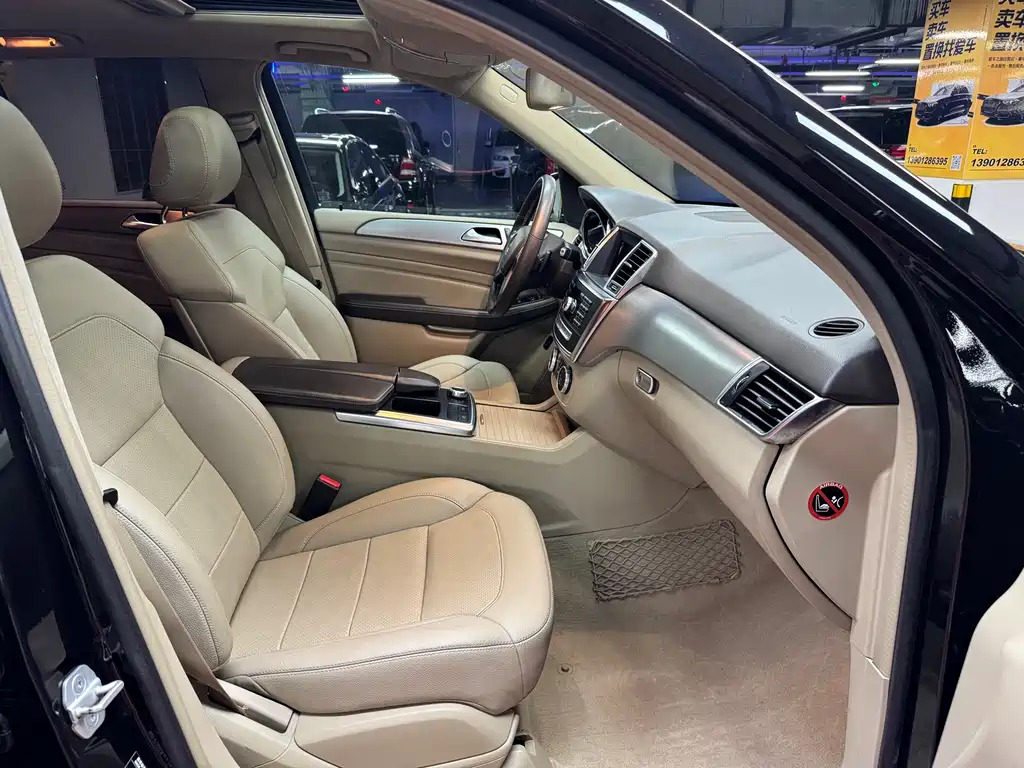 Mercedes-Benz M-Class 2015 — фото 16