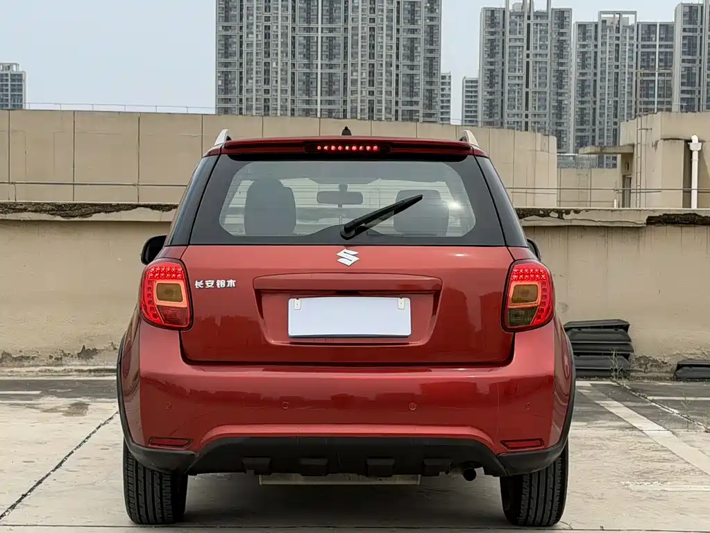 Suzuki SX4 2014 — фото 5