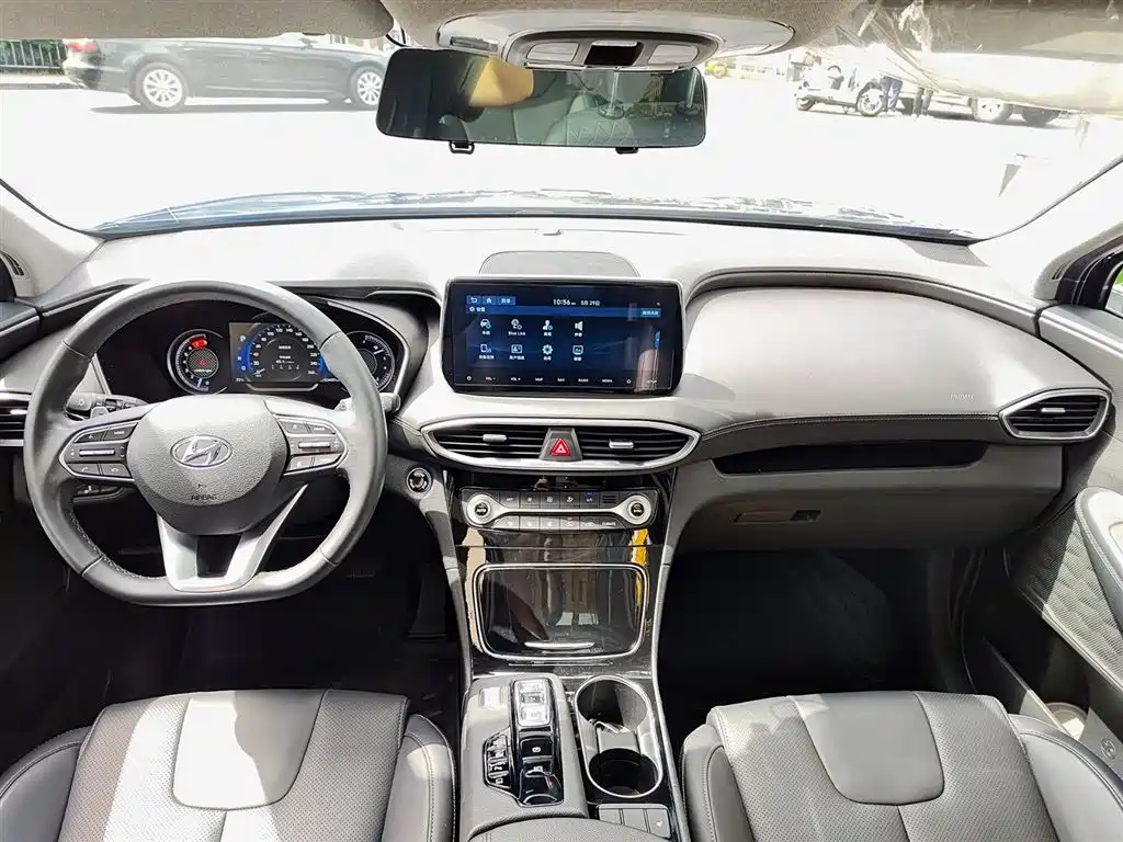 Hyundai Santa Fe 2020 — фото 10